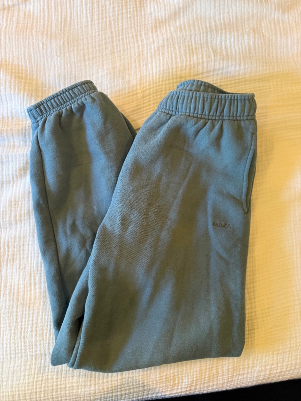 Aritzia Sweatpants